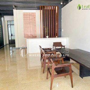 Le Tan Qa 1 Nguyen Van Huong 1