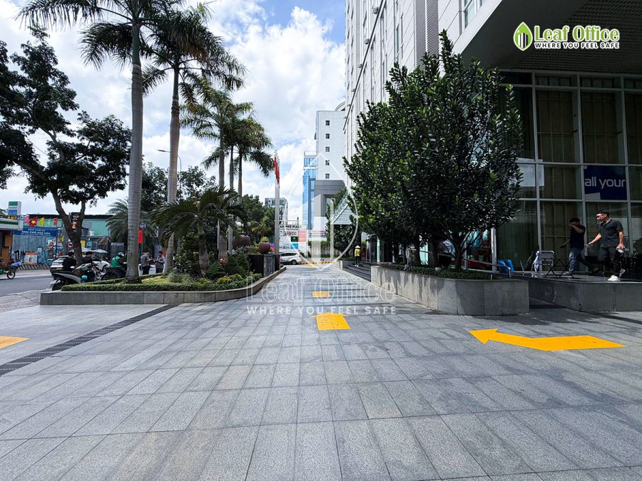 Phia Truoc An Phu Plaza Ly Chinh Thang