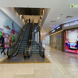 Thang Cuon Golden Plaza Hong Bang 1