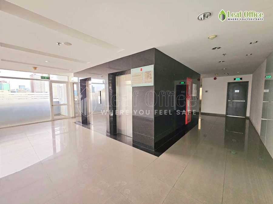Thang May Thue Hmc Tower Dinh Tien Hoang