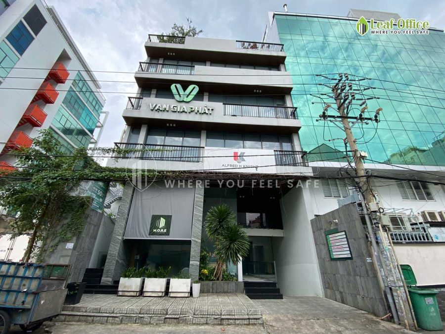 Toa Nha More Building 400 Ung Van Khiem