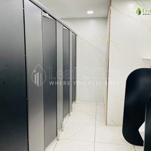 Toilet Toa Nha Diamond 34 Le Duan Removepics