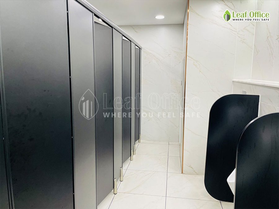 Toilet Toa Nha Diamond 34 Le Duan Removepics