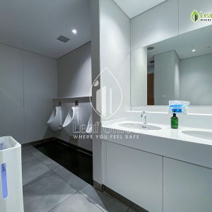 Wc Daikin Tower Cong Truong Quoc Te