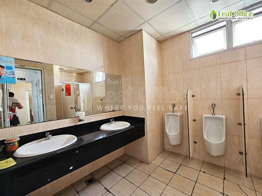 Wc Halo 104 Mai Thi Luu Quan 1 Removepics
