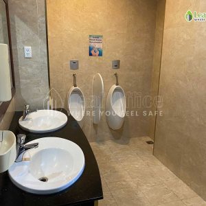 Wc Nam Song Tien Tower Nguyen Van Troi