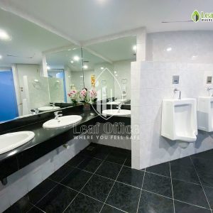 Wc Petro Vietnam Le Duan 1