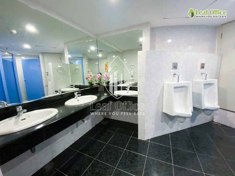 Wc Petro Vietnam Le Duan 1