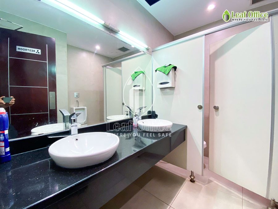 Wc Huu Toan Cong Hoa