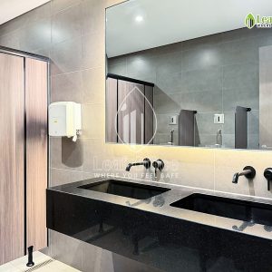 Wc The Central Quoc Huong