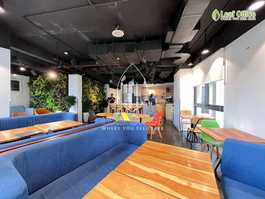 Van Phong Tron Goi Hello World Saigon Nguyen Huu Canh 2